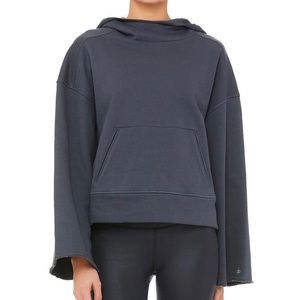 Alo Low Key Hoodie in Anthracite